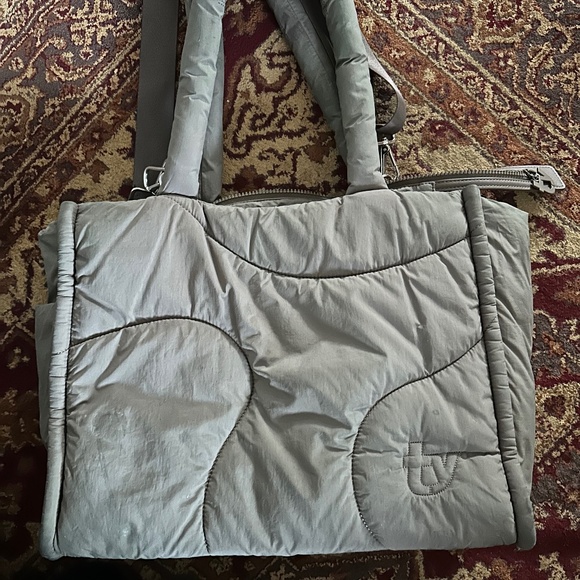 Thirty years tote - Picture 1 of 5